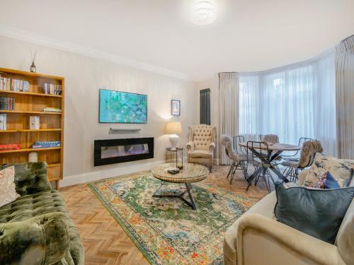 Derwent House Apartments Everley Uk46785 — 5-Star Luxury Hotel in Scarborough, United Kingdom