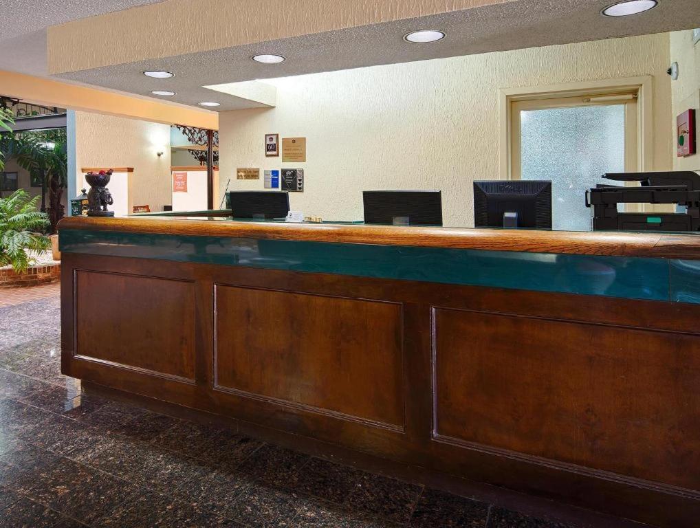 SureStay Plus Hotel by Best Western Baton Rouge - photo 34