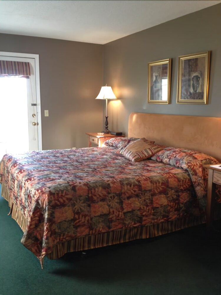 Four Seasons Country Inn - photo 21