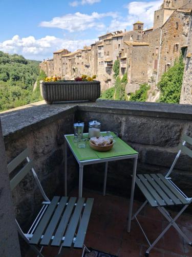 Sospesi Nel Borgo 22077590 — Vitorchiano