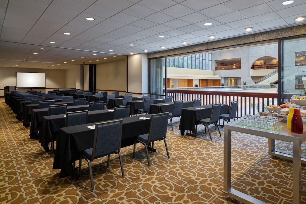 Sheraton Kansas City Hotel at Crown Center - photo 49