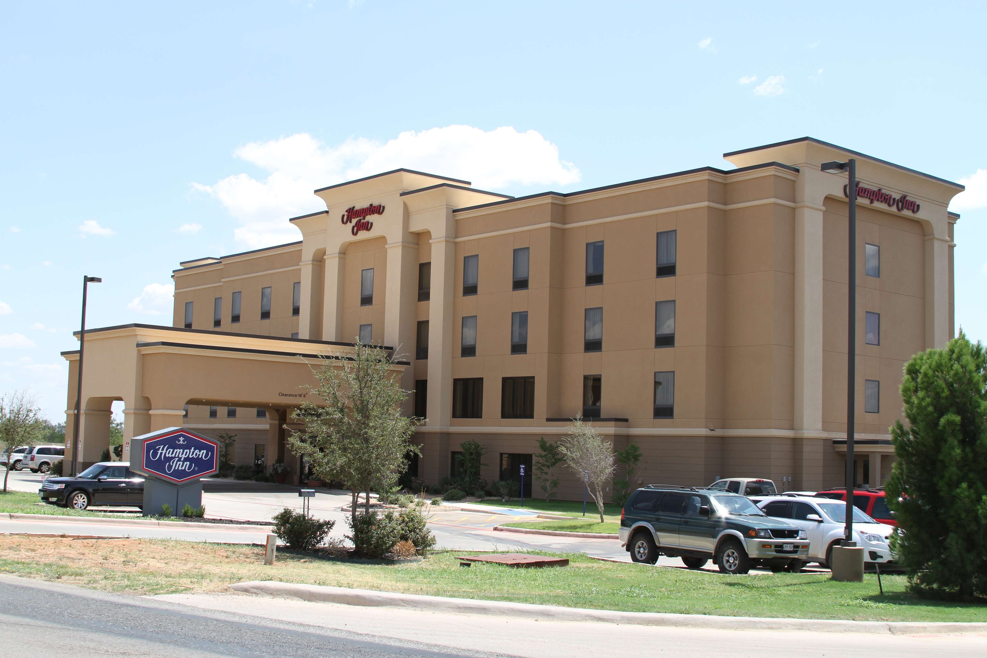 Hampton Inn Sweetwater - photo 2