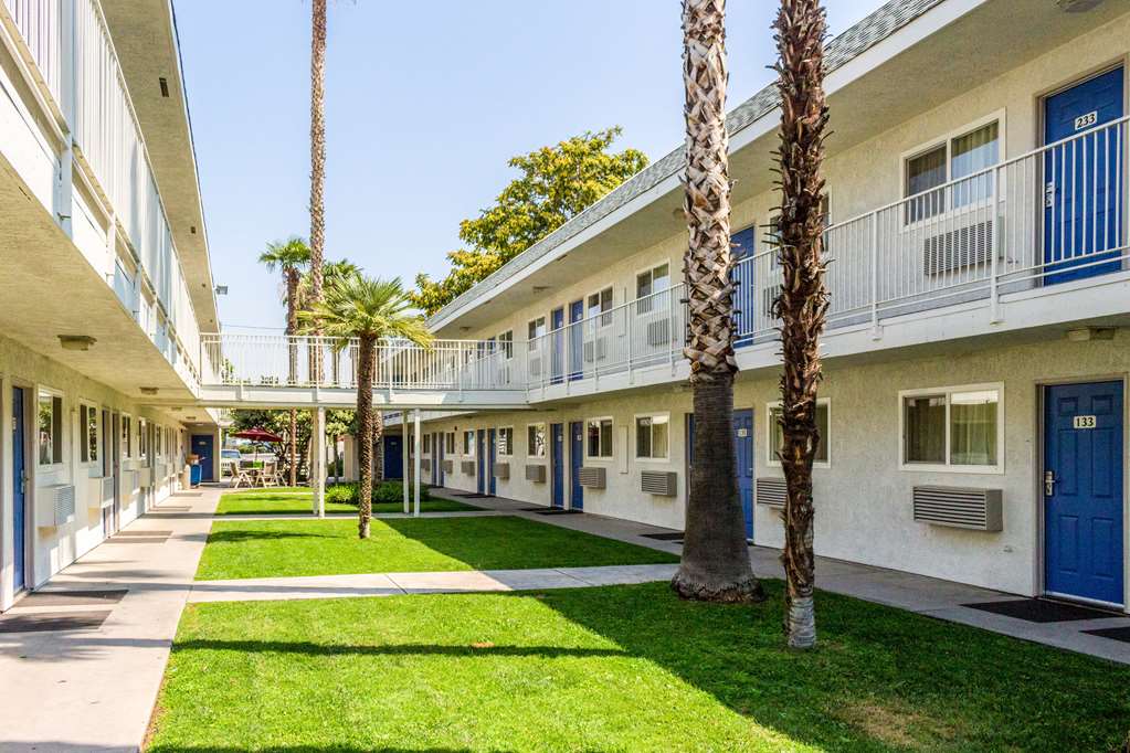 Motel 6 Bakersfield CA East - photo 8