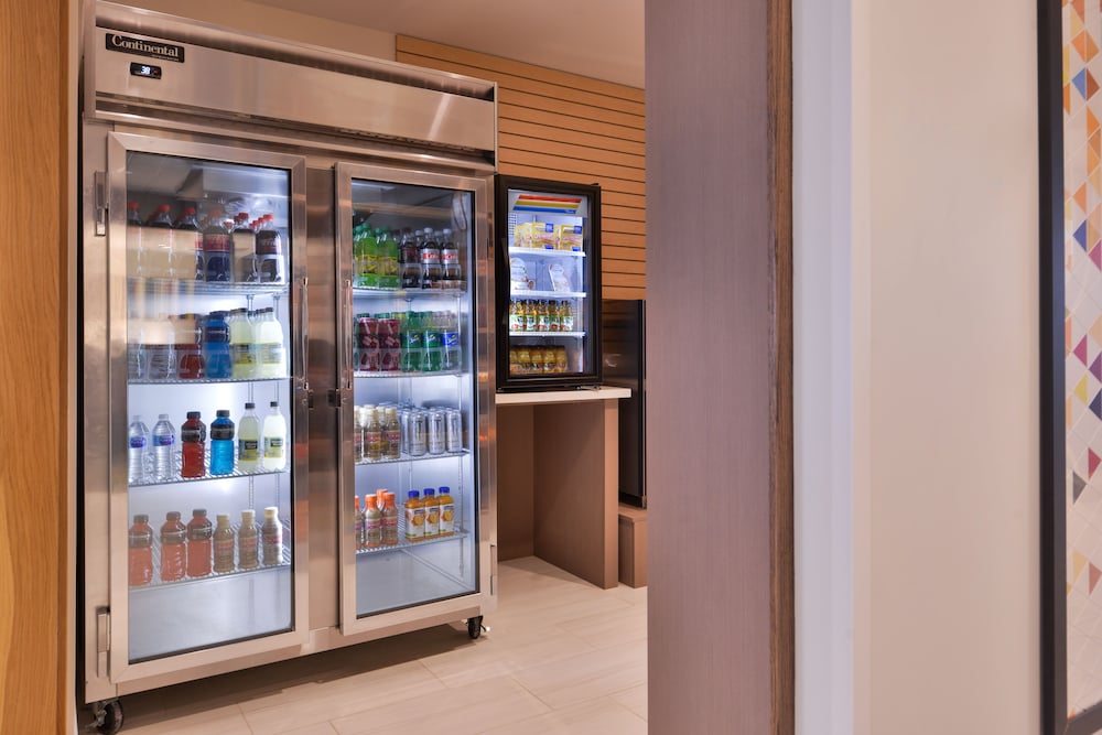 Holiday Inn Express & Suites Marshalltown by IHG - photo 47