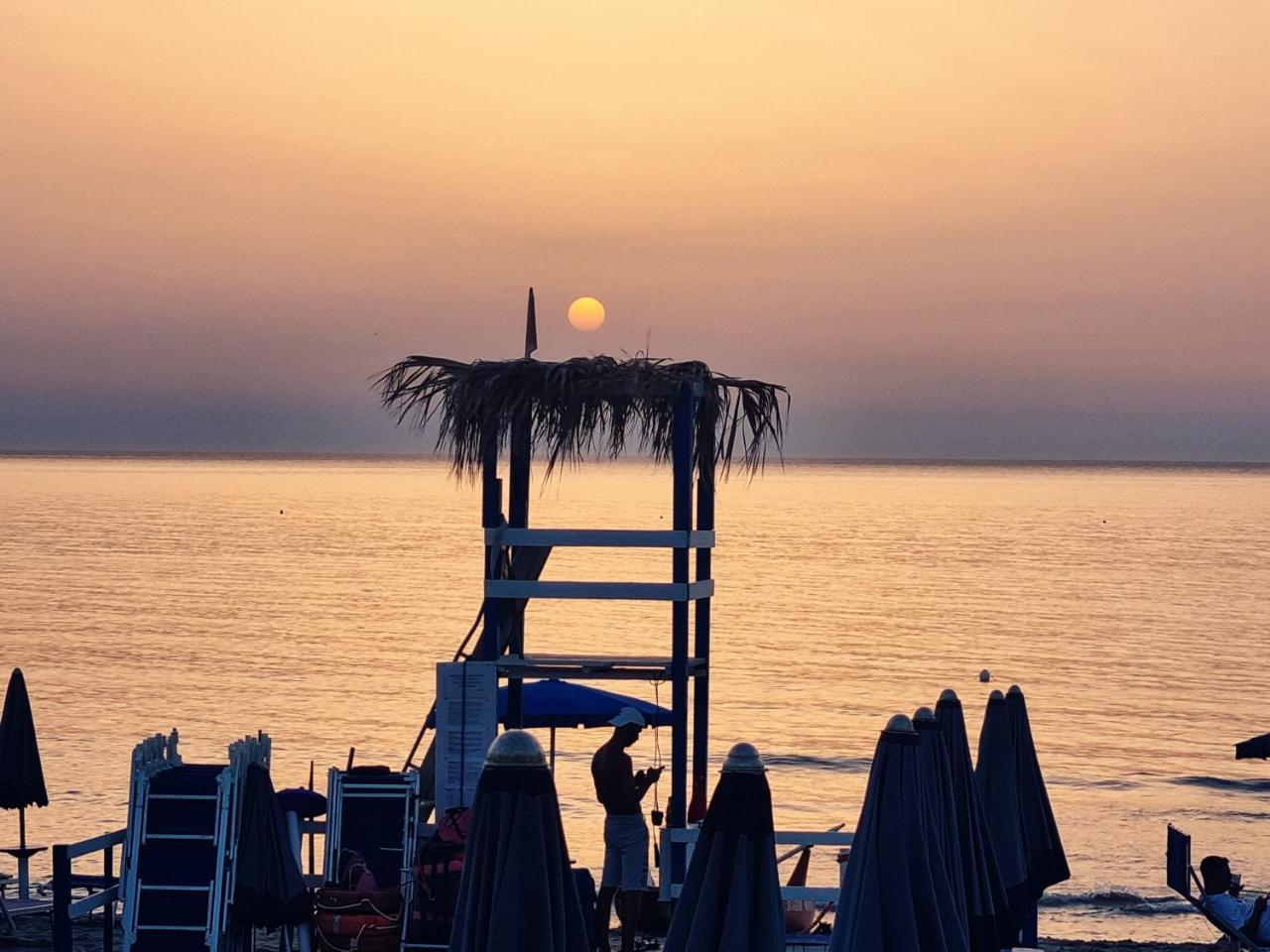 Il Tramonto Dorato in Carini, Italy