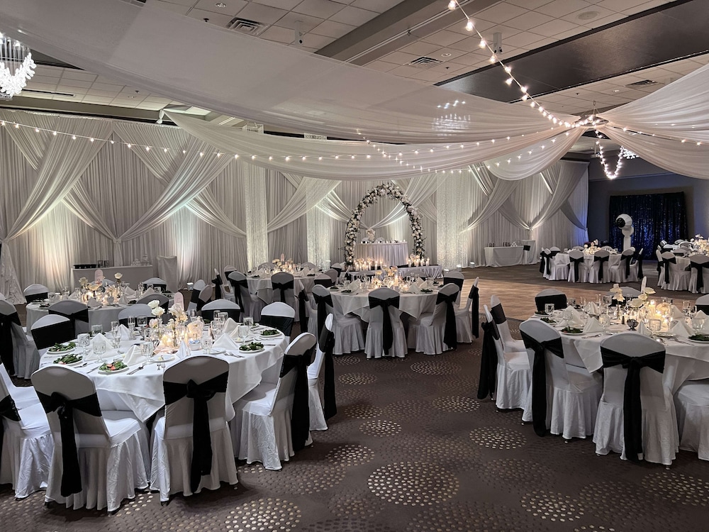 DoubleTree by Hilton Hotel Bloomington - photo 95
