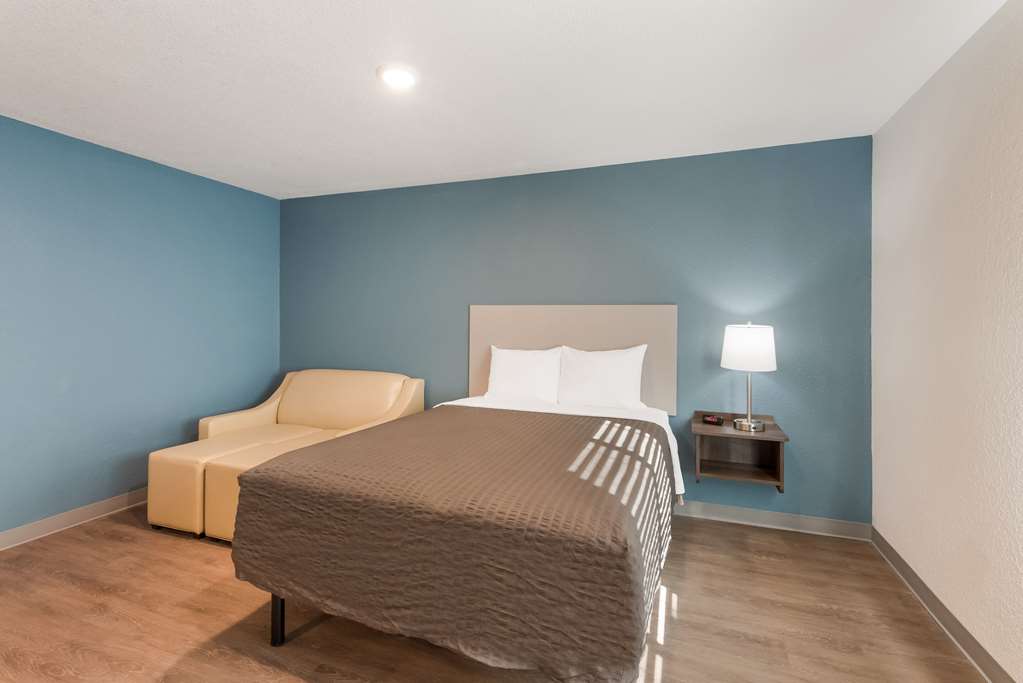 Woodspring Suites Dayton North - photo 24