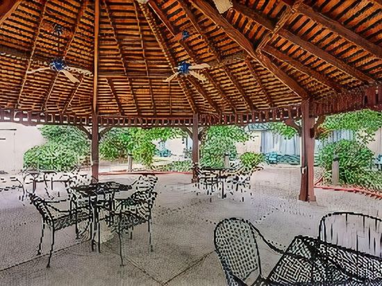 Ramada Fishkill - photo 4