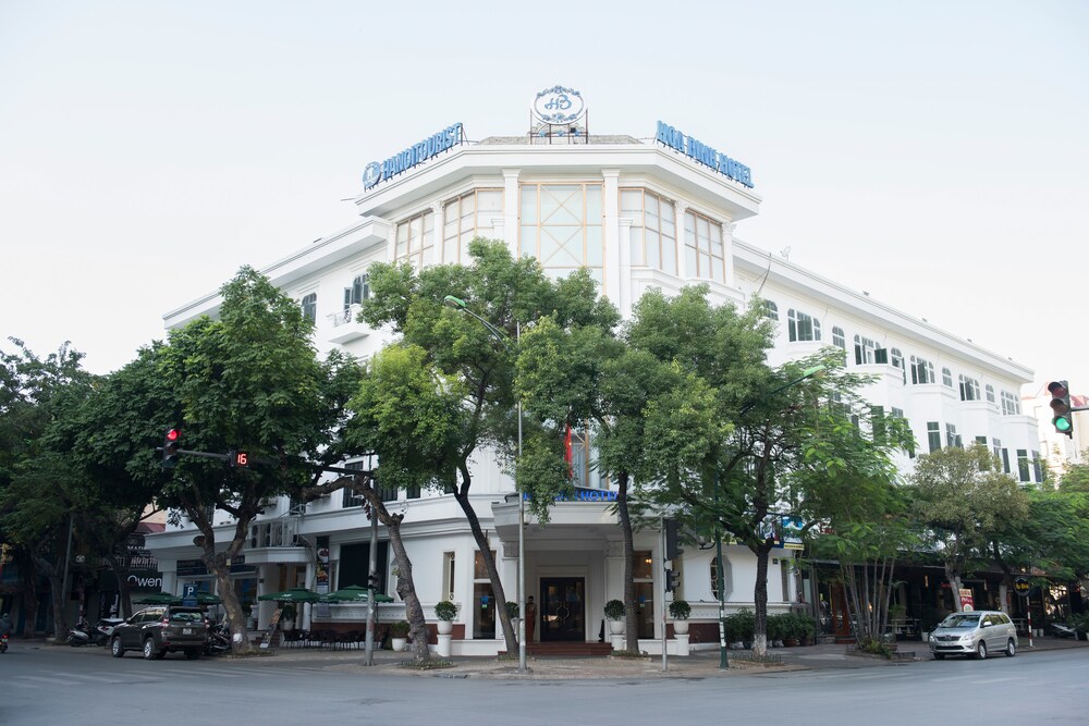Hoa Binh Hotel - carbon neutral hotel in Hanoi