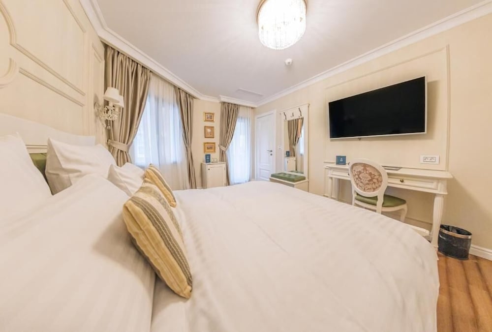 Grant Boutique Hotel — Arad — photo 3