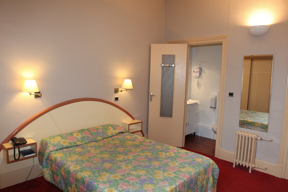 Inter Hotel Bristol in Aix-Les-Bains, France