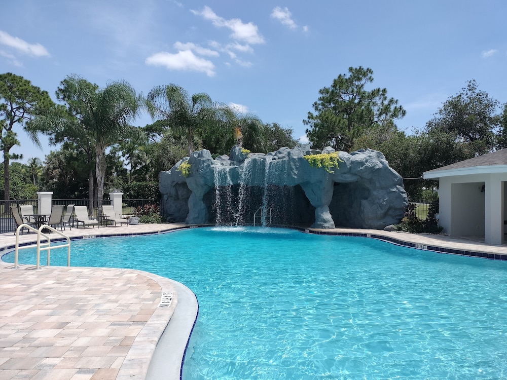 Holiday Inn Port St. Lucie by IHG - photo 17