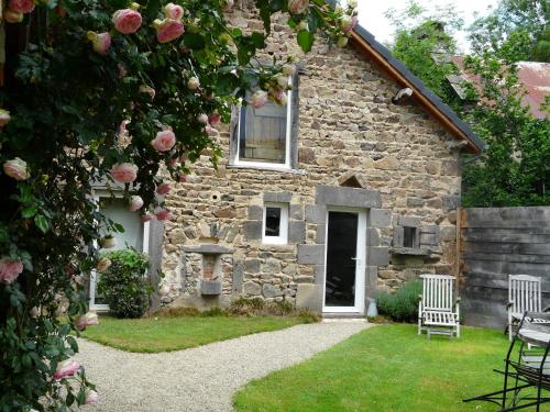 Suites De Campagne Les Eydieux Petits Dejeuners Inclus — Riom