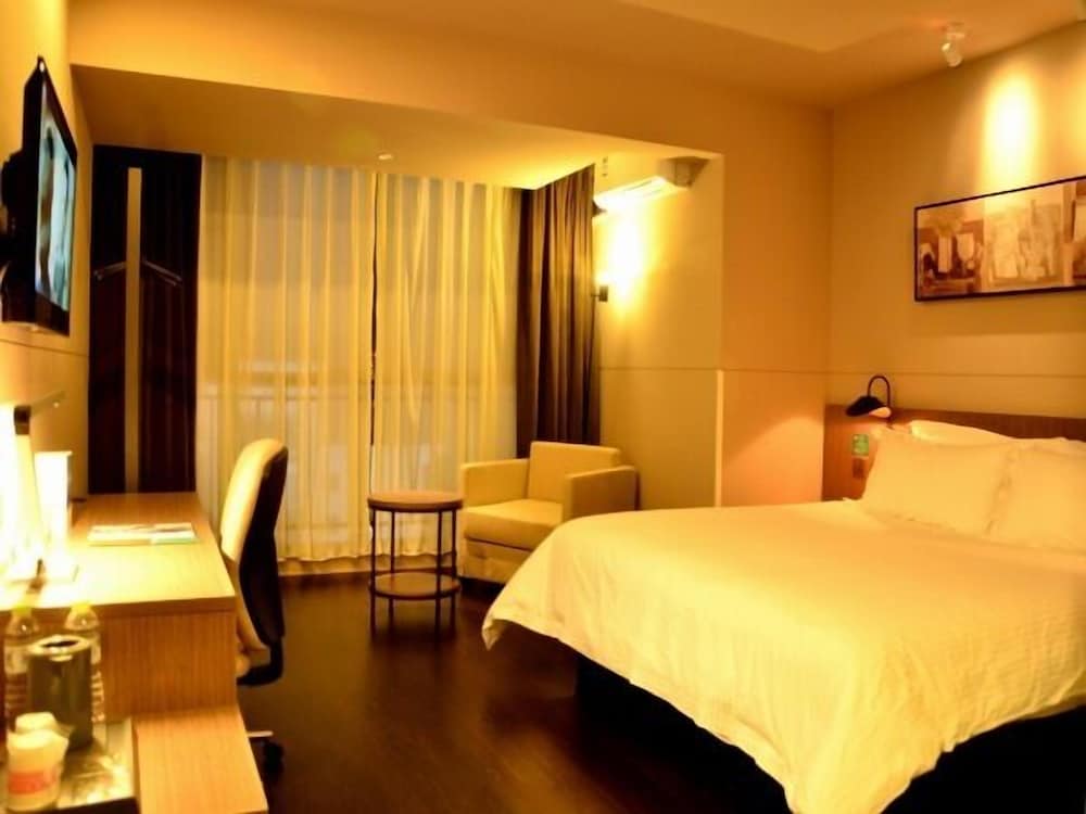 Jinjiang Inn Select Puer Zhenxng Street in Ning'er, People's Republic of China