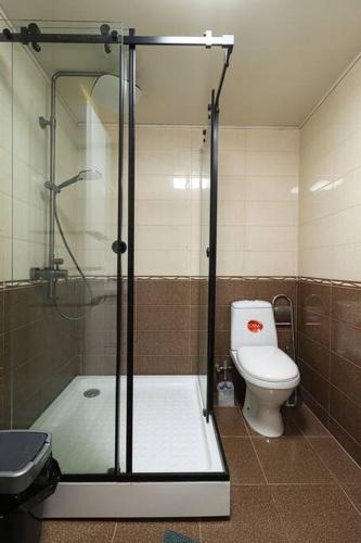 Cosy Central 2 BR Apartment By Wehost