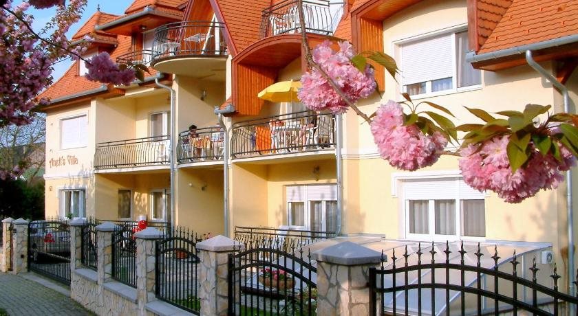 Anett Villa — 4-Star Luxury Hotel in Heviz, Hungary