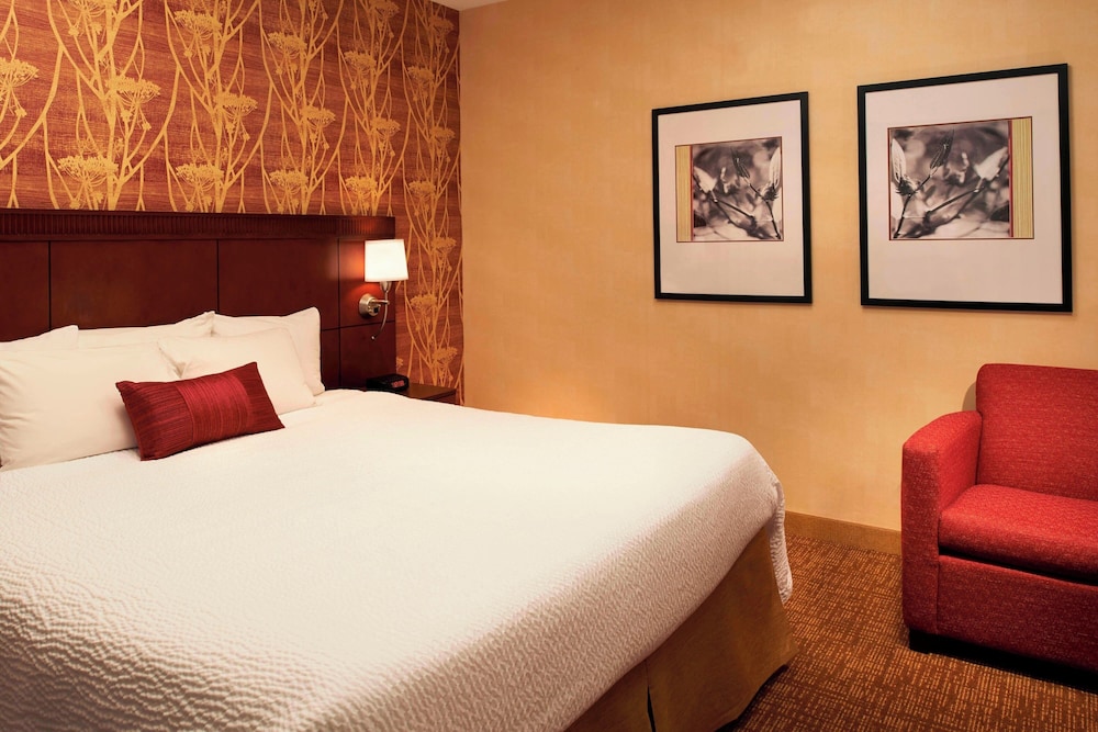 Courtyard by Marriott Dayton South Mall - photo 11
