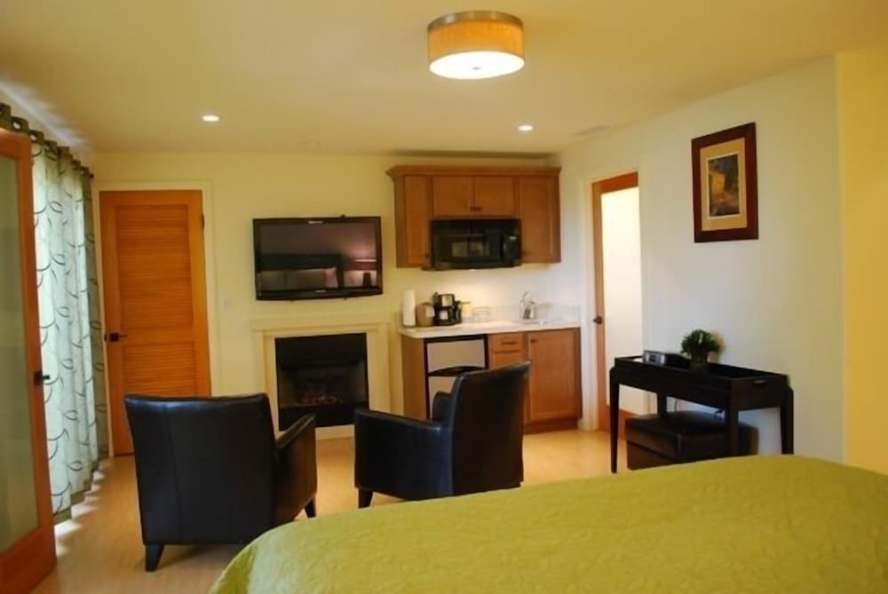 Bella Capri Inn - photo 5