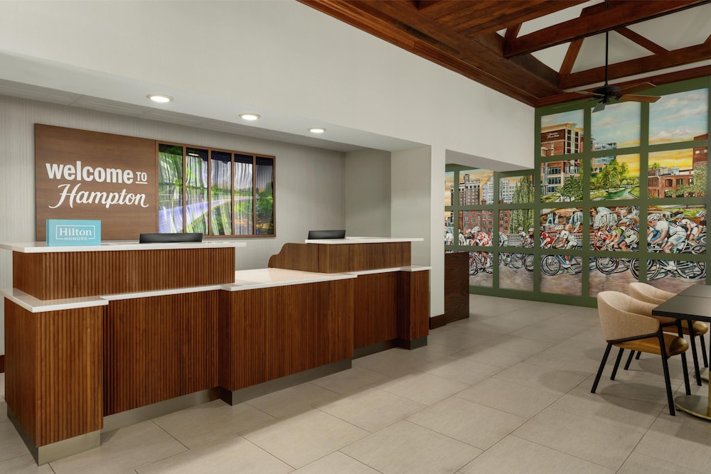 Hampton Inn & Suites Greenville Downtown RiverPlace - photo 4