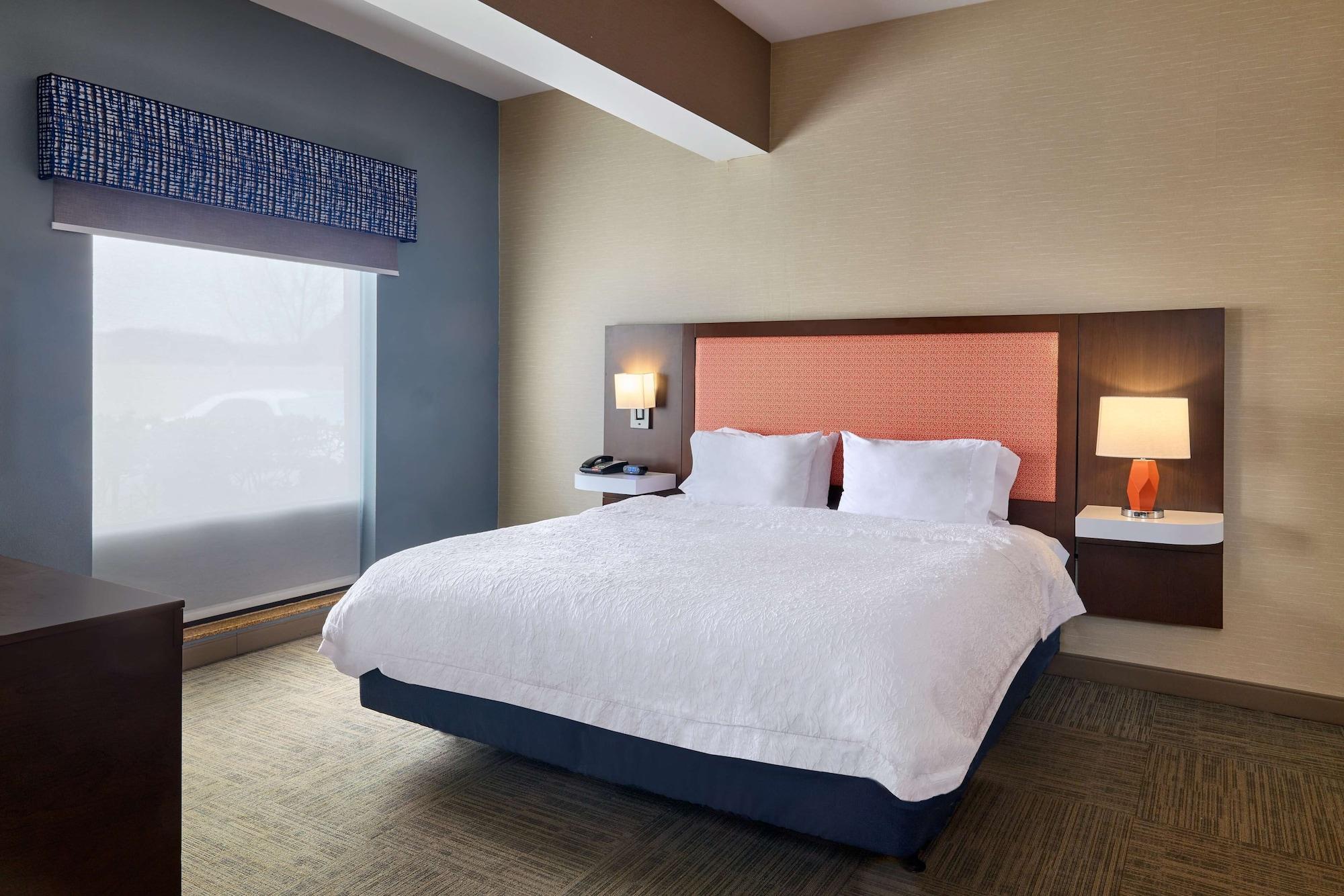 Hampton Inn & Suites Providence Smithfield - photo 14