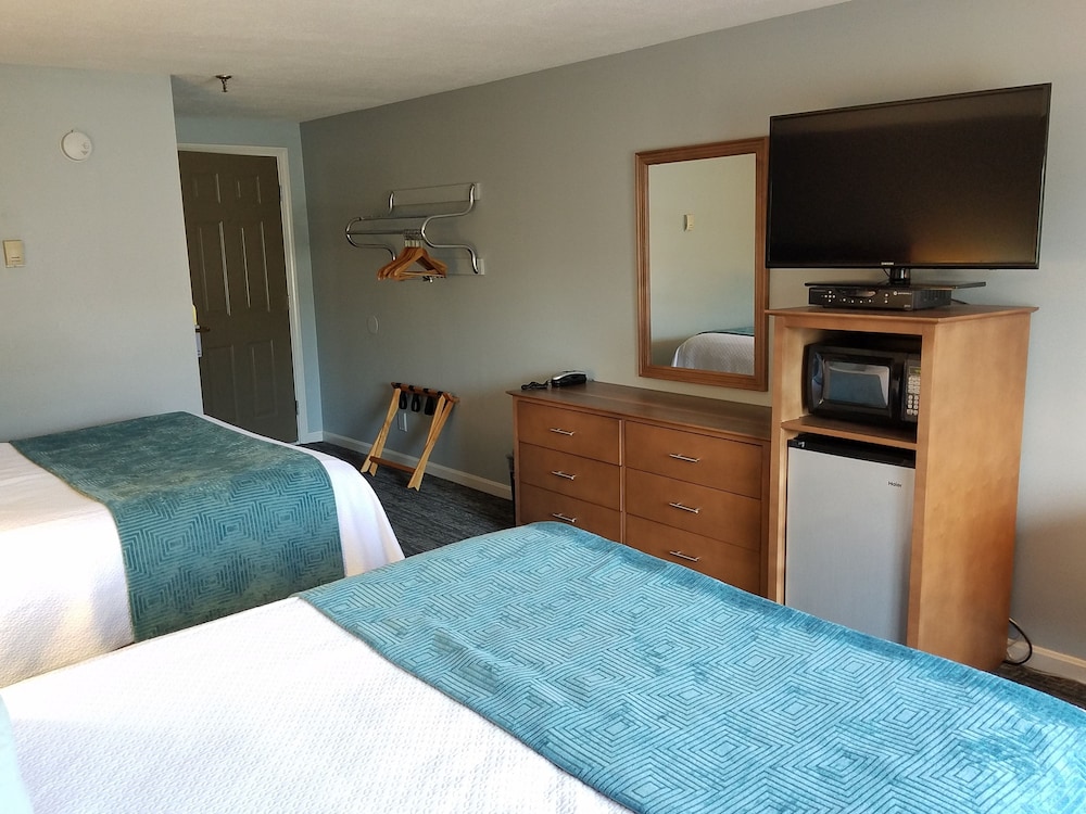 Hampton Village Inn - photo 23