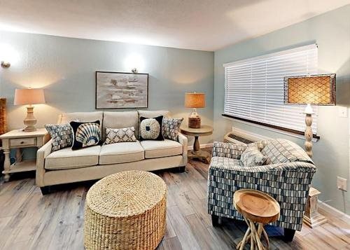 Sea Breeze Suites - featured photo