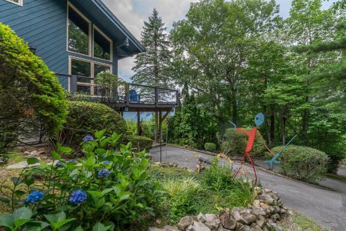 The Overlook — Black Mountain — photo 5