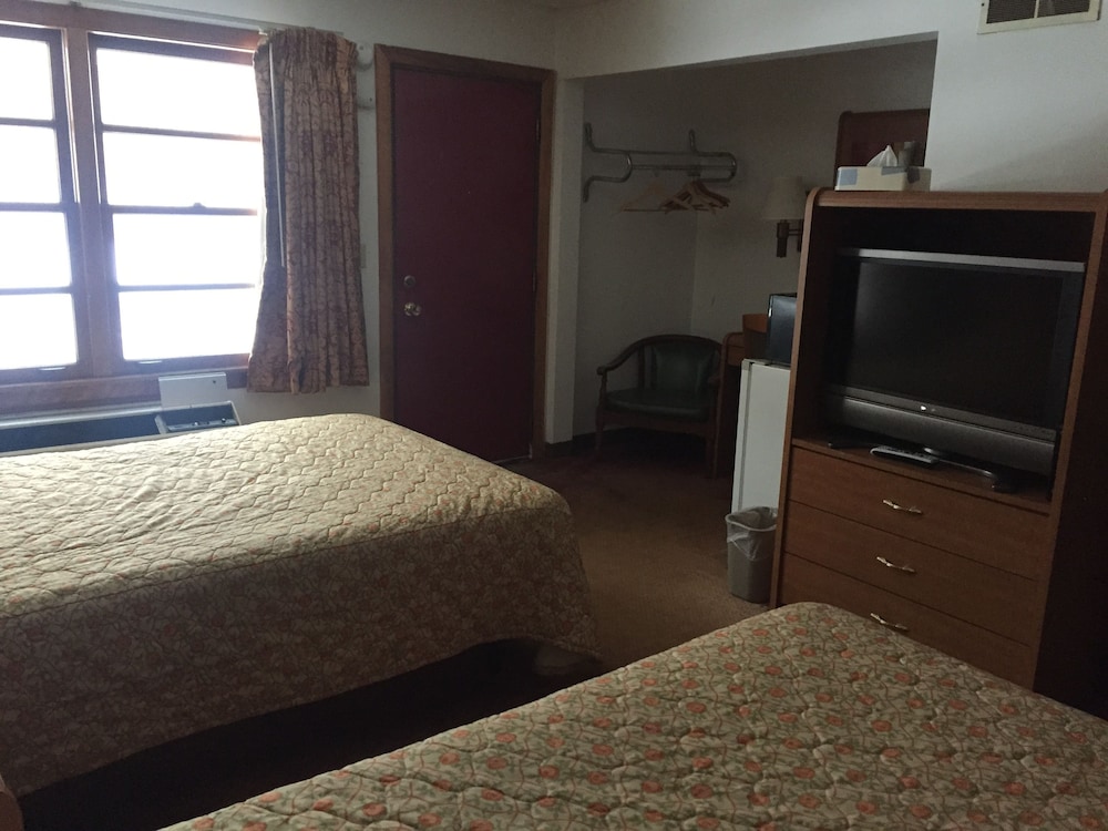 Du Wayne Motel - photo 10