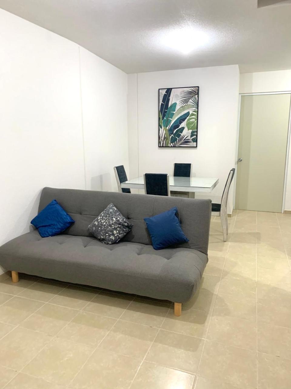 Hogar Cálido y Acogedor in Leon De Los Aldama, Mexico