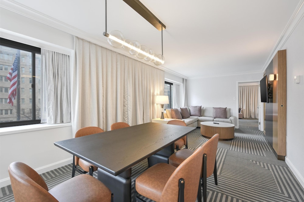 Capital Hilton - photo 53