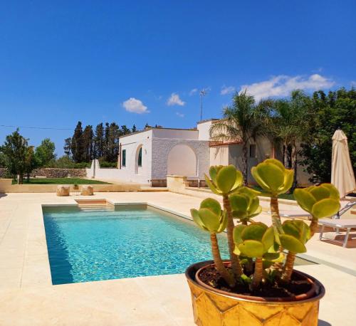 Villa Raffaella — 4-Star Luxury Hotel in Spongano, Italy