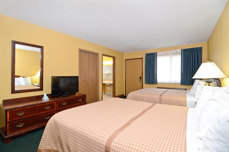 Americas Best Value Inn Iola - photo 21