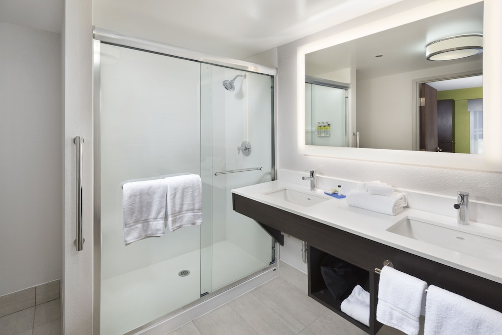 Holiday Inn Express Middlesboro by IHG - photo 8