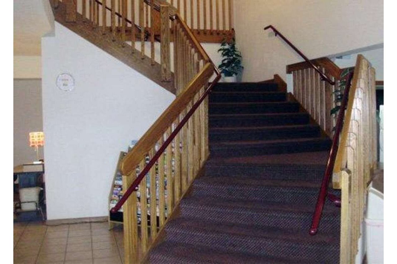Rodeway Inn Salina North - photo 11