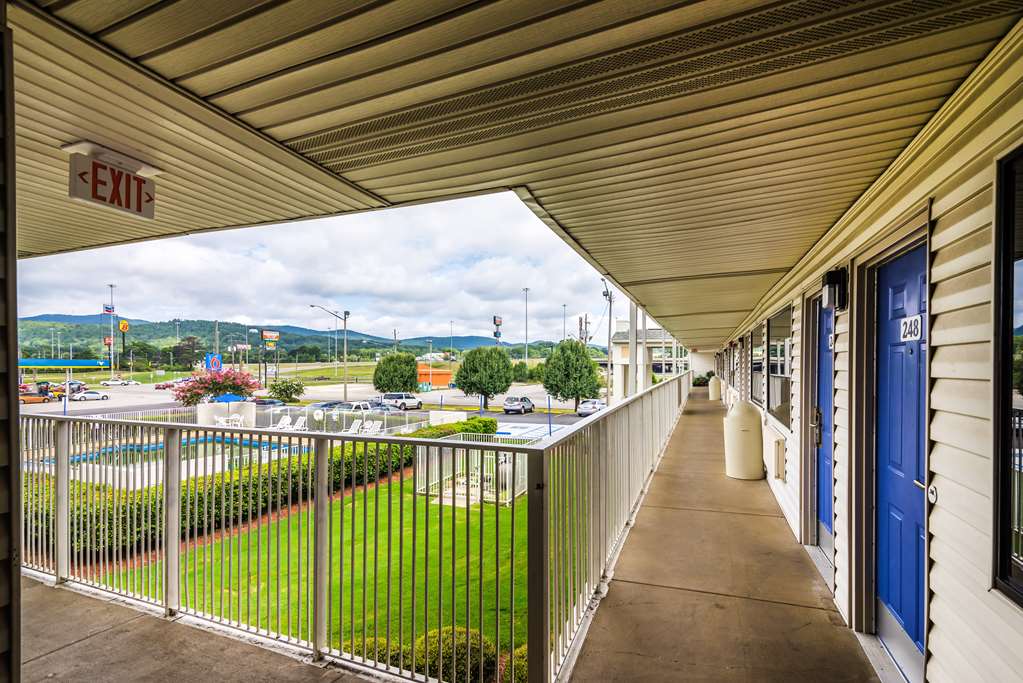 Motel 6 Anniston AL - photo 4