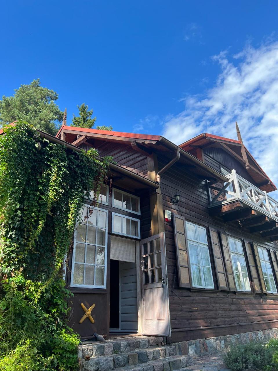 Oaza Niegocin Domek Nad Jeziorem — hotel in Ruda Slaska