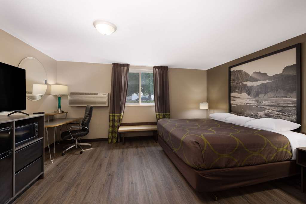 Super 8 by Wyndham Belgrade Bozeman Airport - photo 28