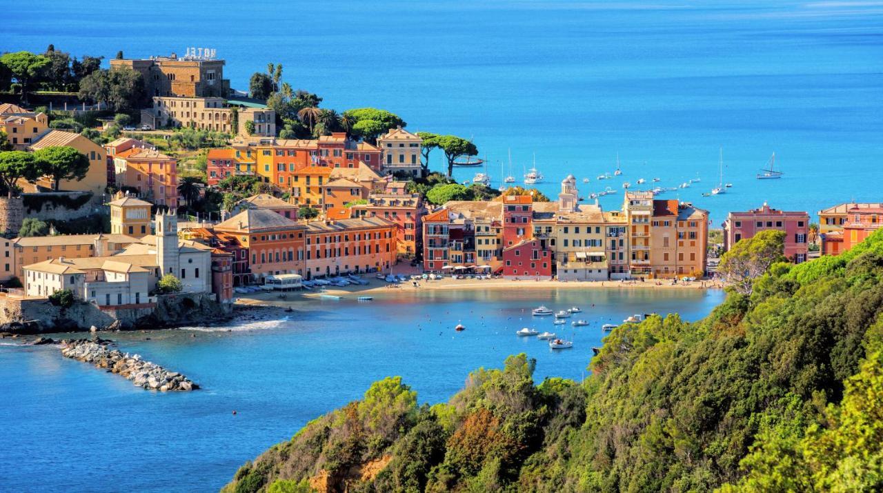 068 Casa Stella Marina in Centro 450metri Da Mare E Spiaggia — 4-Star Luxury Hotel in Sestri Levante, Italy
