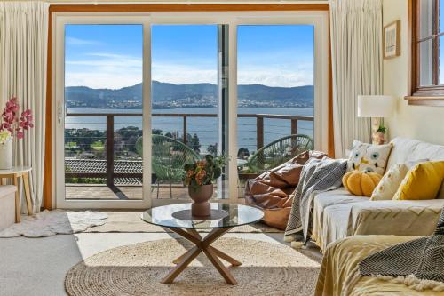 Panorama Magic A Sandy Bay Family Escape — Sandy Bay