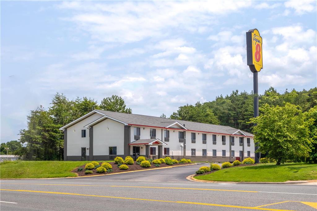 Super 8 by Wyndham Farmville - photo 2