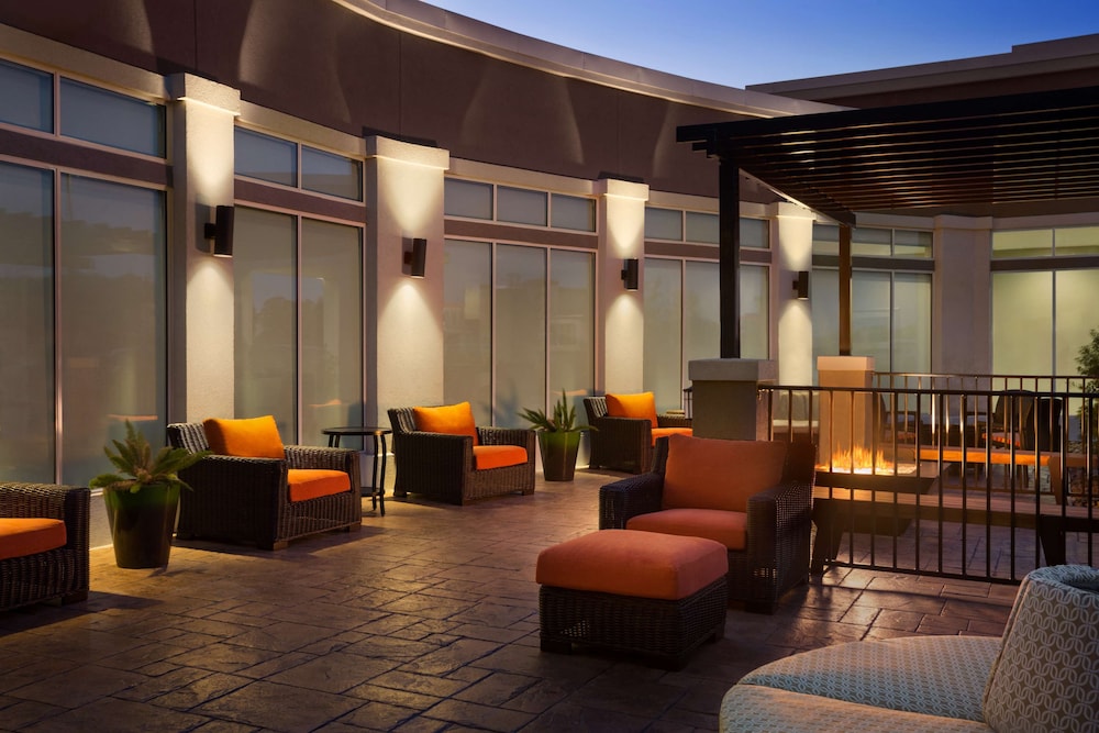 Hilton Garden Inn Houston Baytown - photo 34