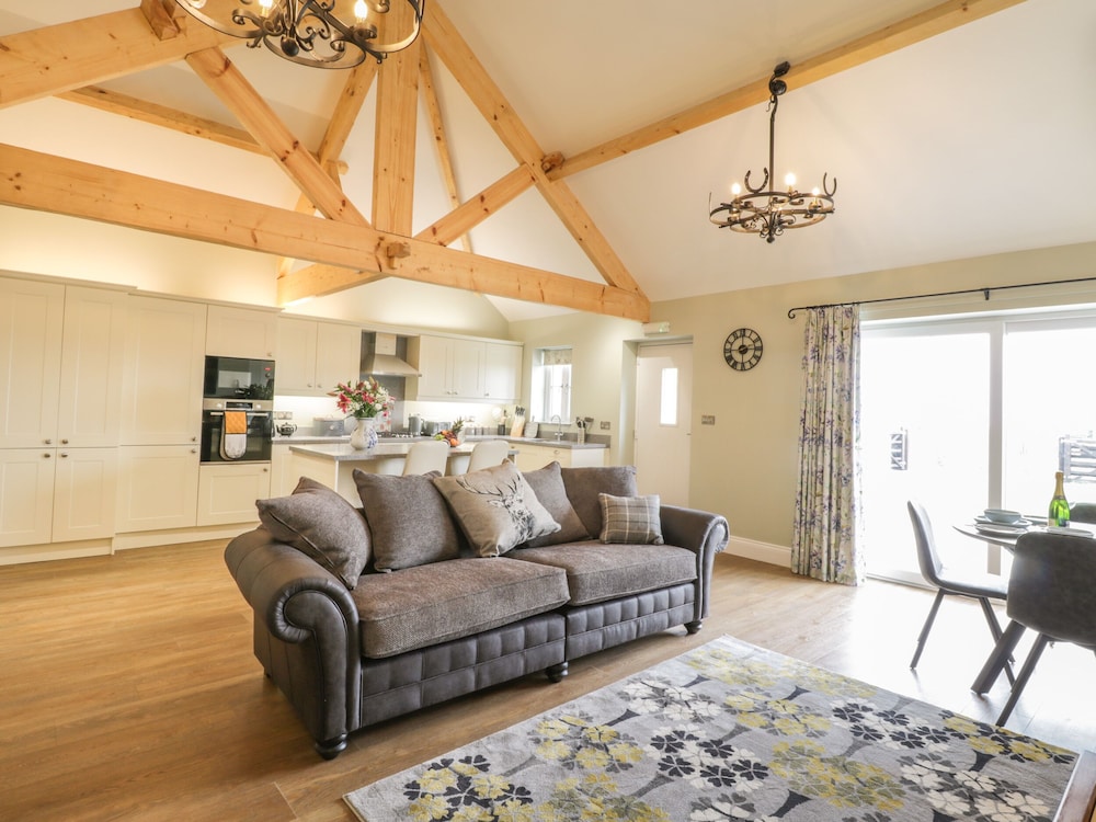 Abbey View Cottage at Broadings Farm — 4-Star Luxury Hotel in Whitby, United Kingdom