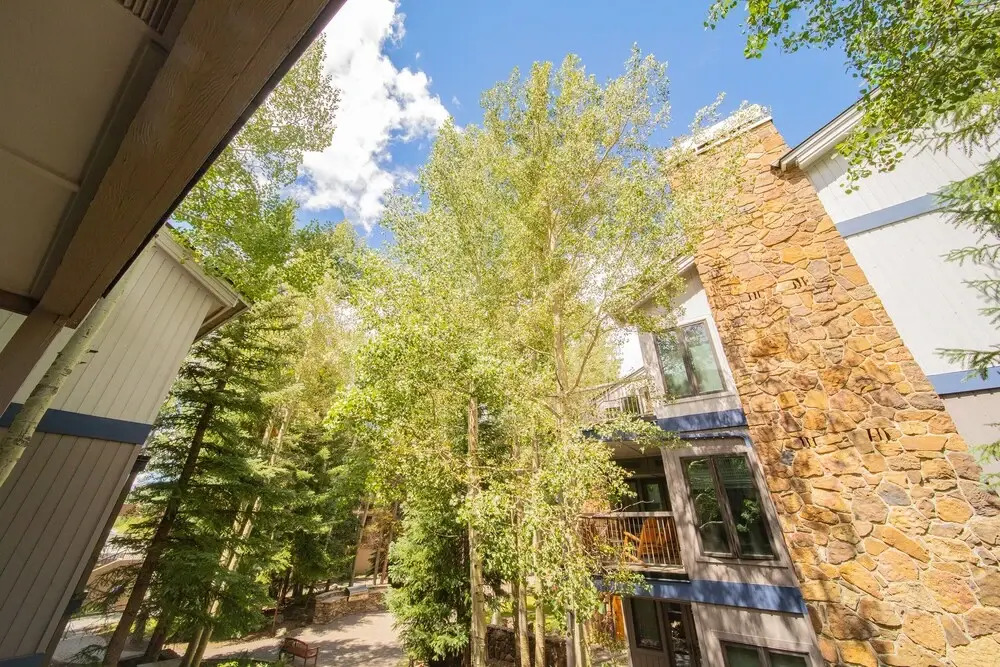 Chateaux Dumont 2717 — 4-Star Luxury Hotel in Keystone, United States
