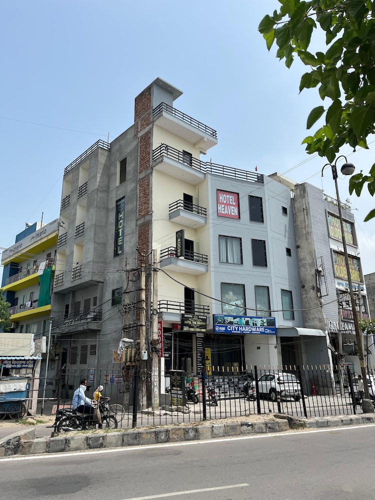 Hotel Heaven - carbon neutral hotel in Rohtak