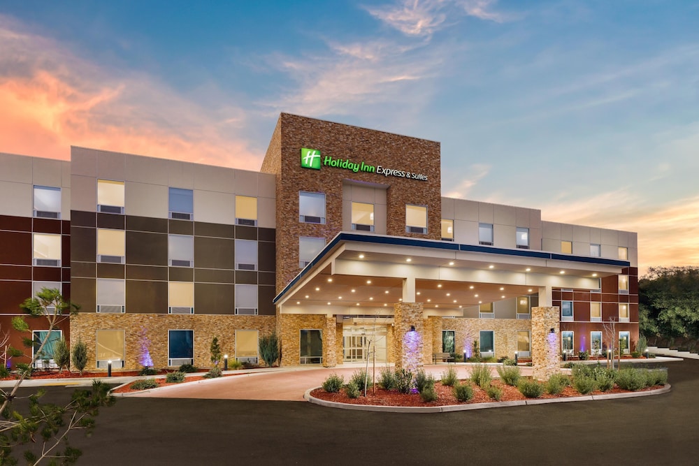 Holiday Inn Express & Suites Oakhurst Yosemite Park Area - photo 3