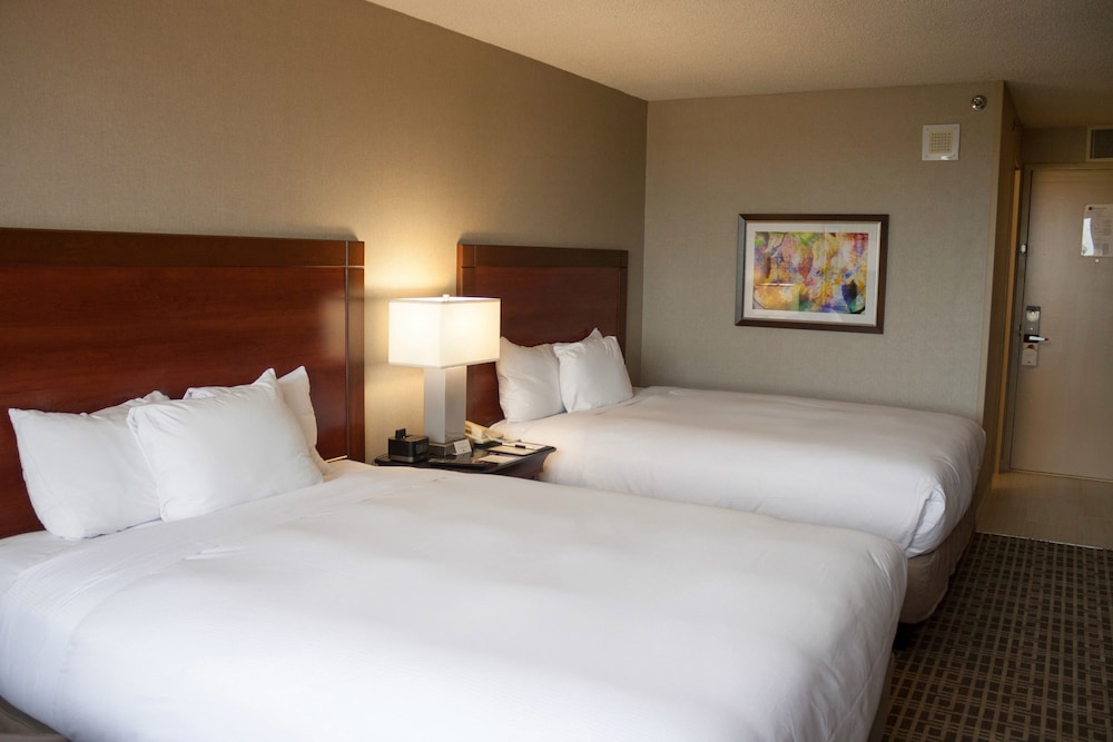 DoubleTree by Hilton Kansas City Overland Park - photo 4