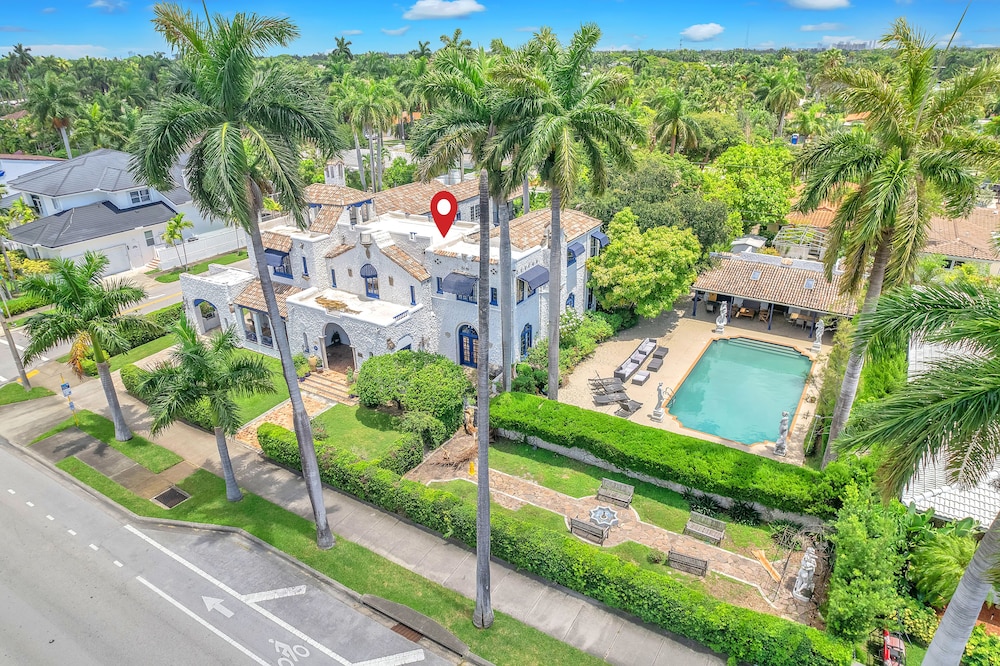 Young Mansion - photo 157