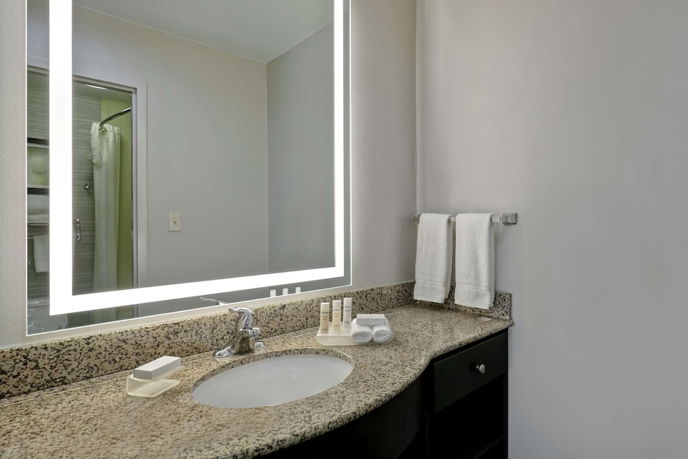 Homewood Suites by Hilton McAllen - photo 28