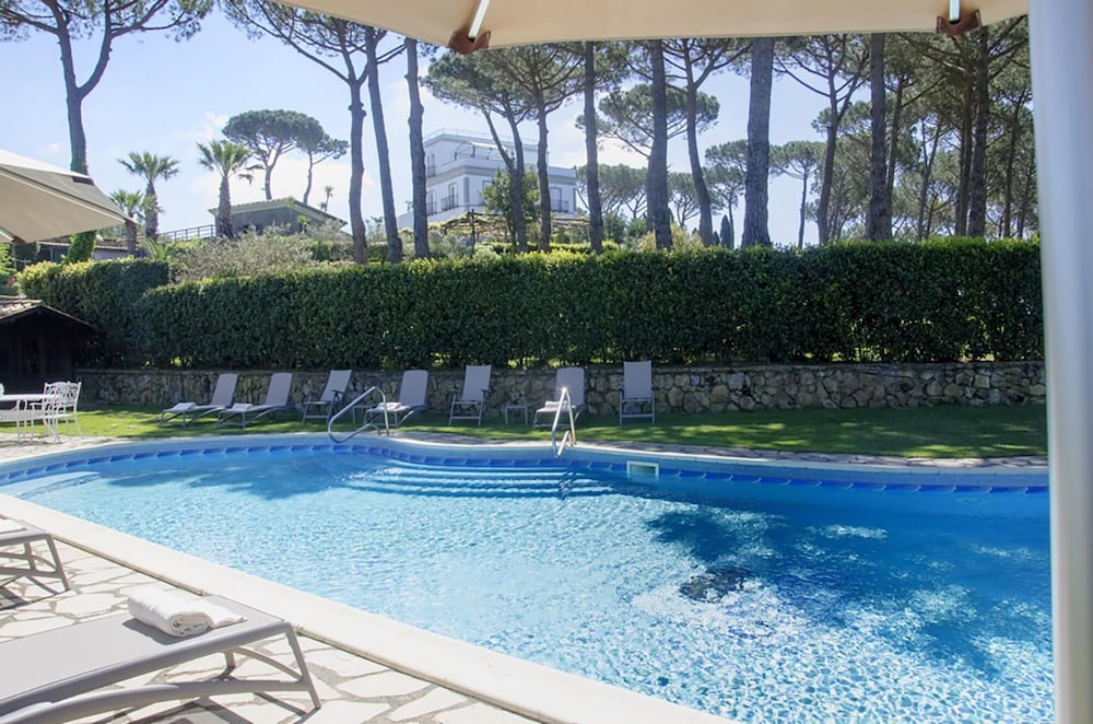 La Maison dell'Oasi — 4-Star Luxury Hotel in Massa Lubrense, Italy