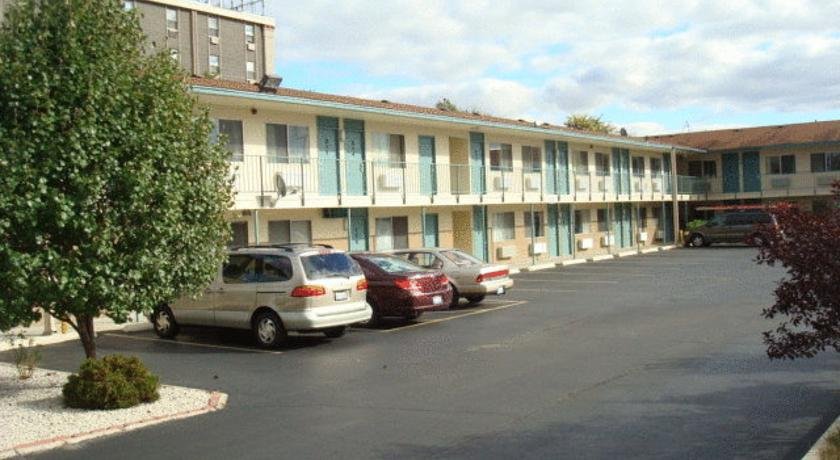Travel Inn Dekalb — hotel in Dekalb